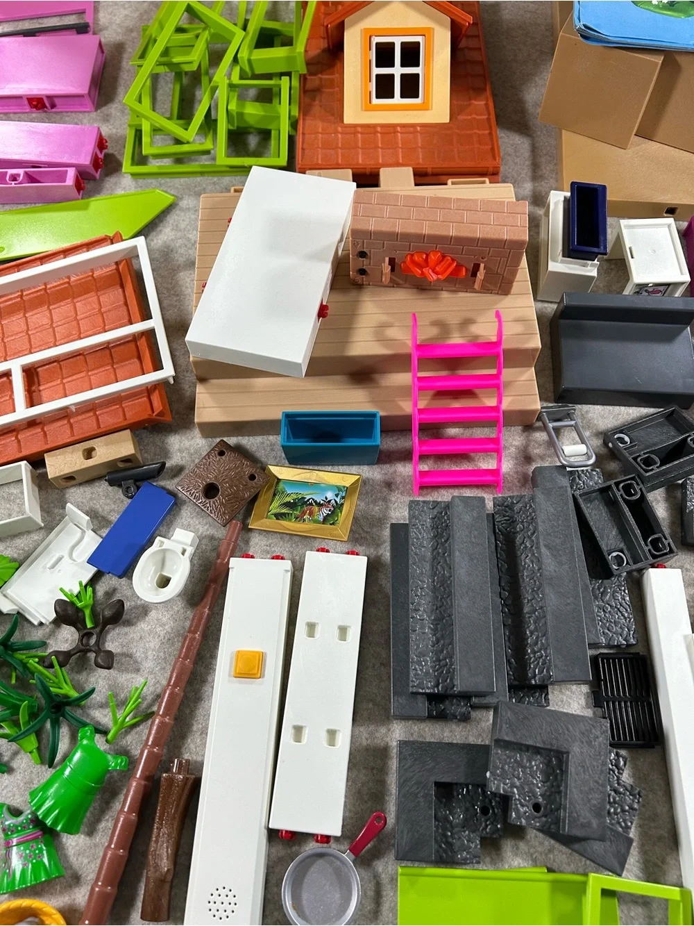 Playmobil Playset Accessories - huge lot - 5574